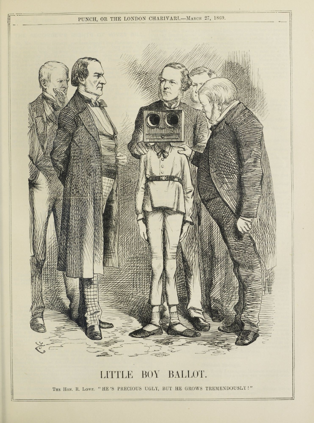 Eine Zeichnung eines kleinen Jungen, der eine Kamera hält, umgeben von einer Gruppe von Menschen, mit dem Text "Little Boy Ballot" unten.