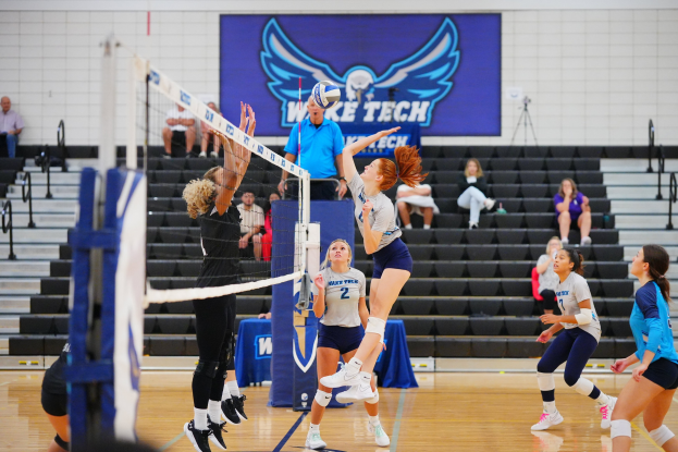 Ofeck Hazans Reise von der israelischen Armee zum Volleyball in Hawaii