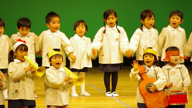 "Theater of Estrada Song" des Zentrums für Ästhetische Erziehung von Kindern der Nizhny Novgorod-Region wird vor der Aufführung des "Nussknackers" im Nizhny Novgorod TYUZ am 1. Juni auftreten