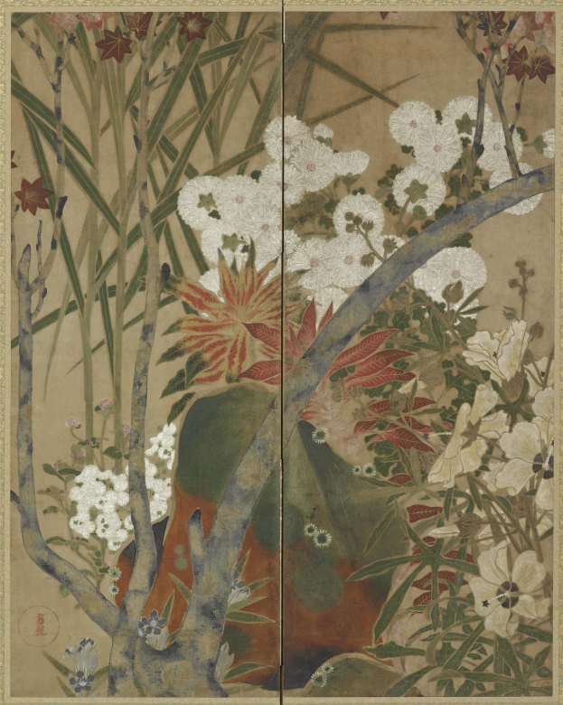 Ein japanischer Bildschirm mit einer leuchtenden Malerei von Blumen und Pflanzen in feinster Detailarbeit.